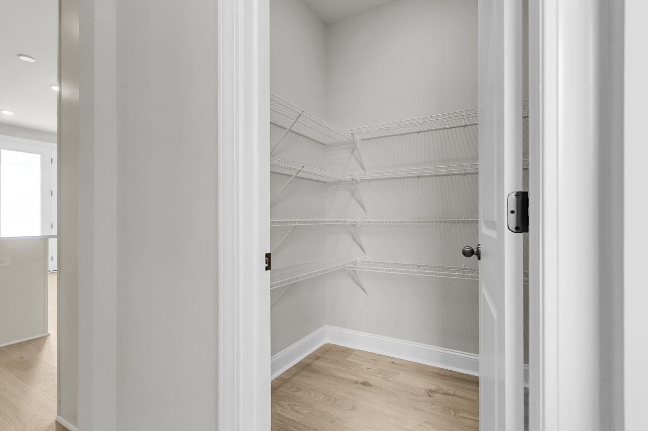 724 Maynard Lane Photo 22