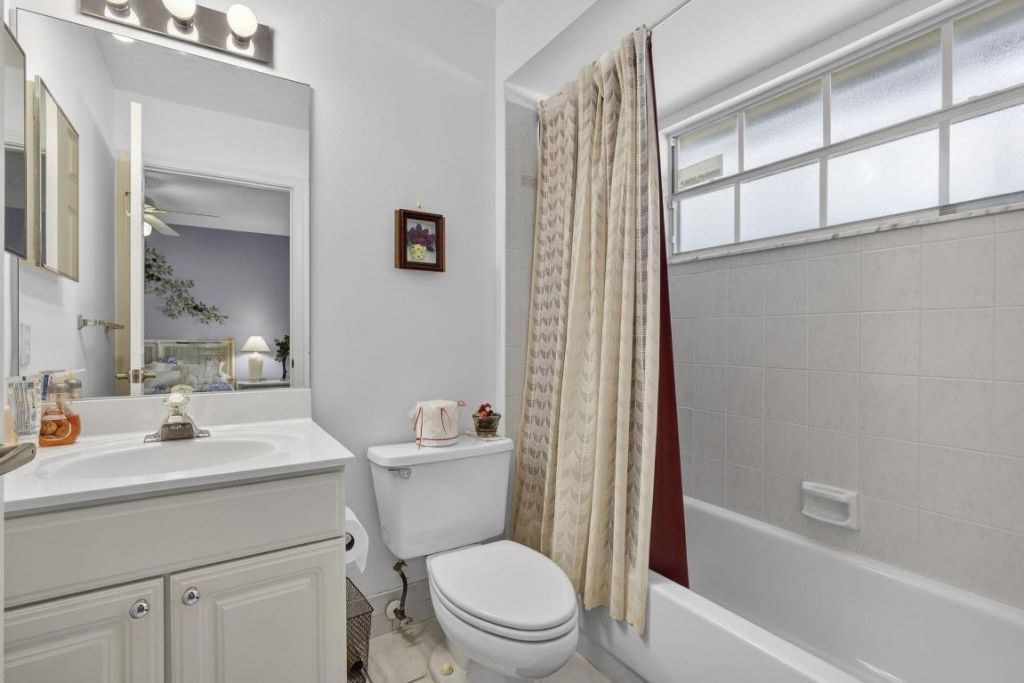 1940 S Club Drive, Wellington, FL 33414 Photo