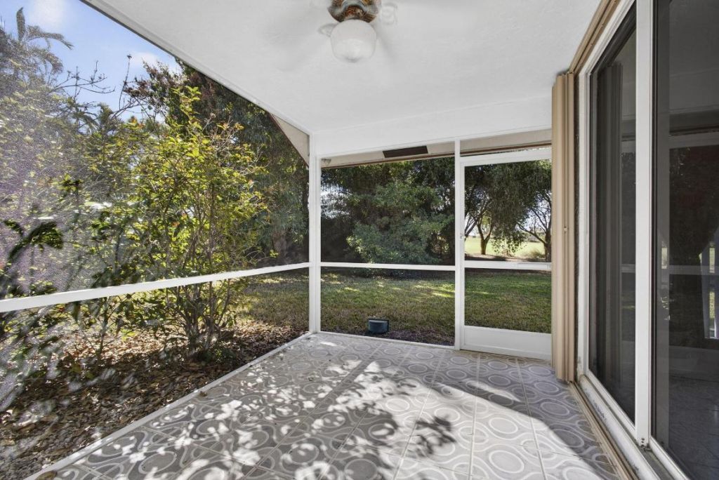 1940 S Club Drive, Wellington, FL 33414 Photo