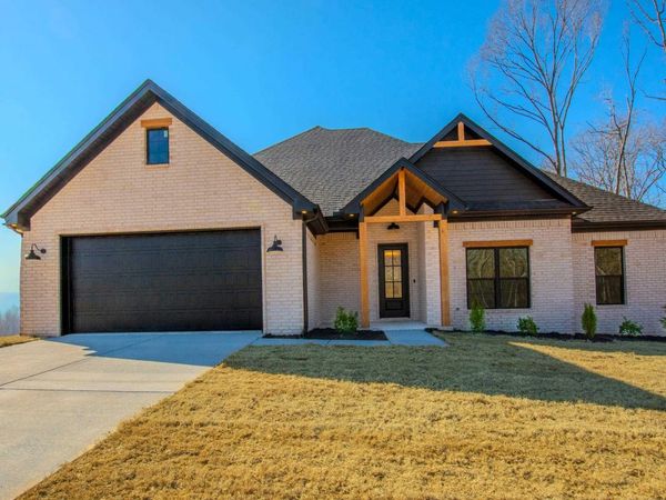 629 Valley Oak Drive, Sherwood, AR 72120