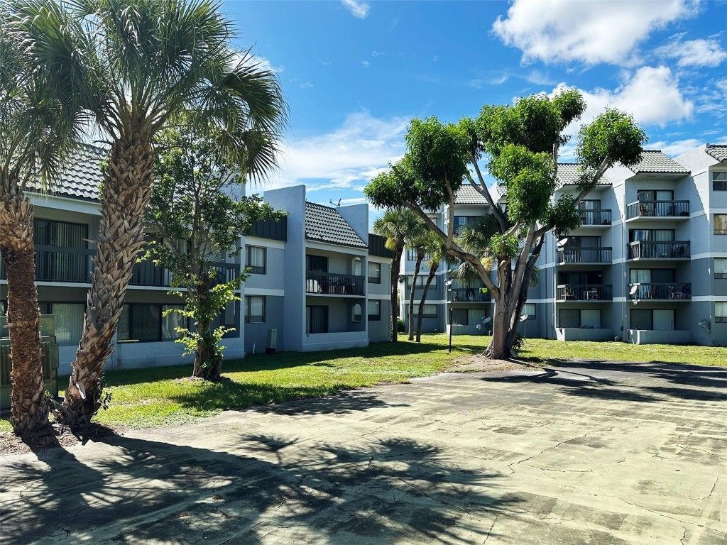 1920 N Congress Ave, Unit 105, West Palm Beach, FL 33401 Photo