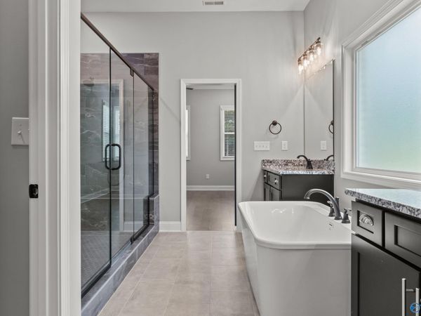 22541 Spyglass Lane, Athens, AL 35613