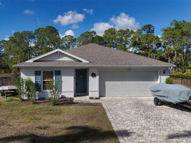 8015 SANDALWOOD CIRCLE, LABELLE, FL 33935