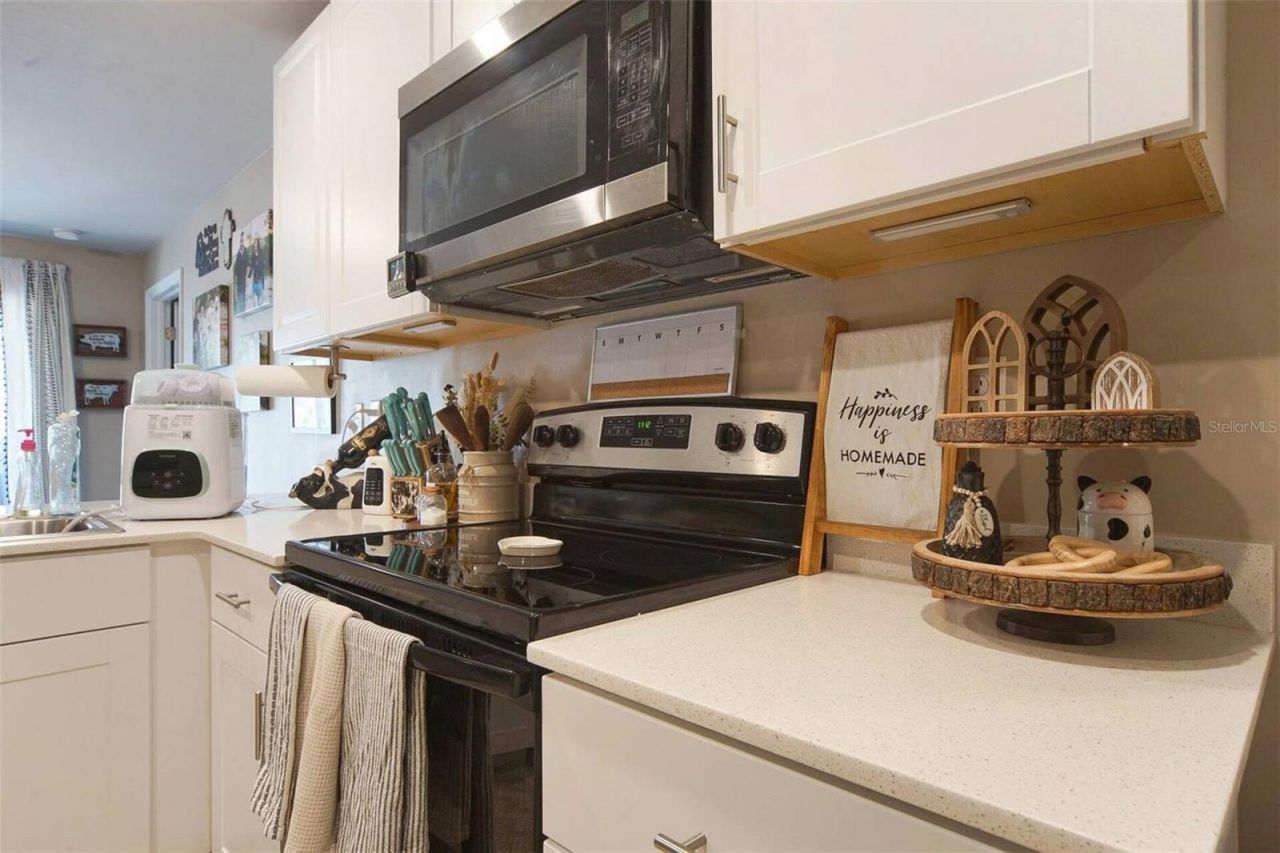 8015 Sandalwood Circle, Labelle, FL 33935 Photo