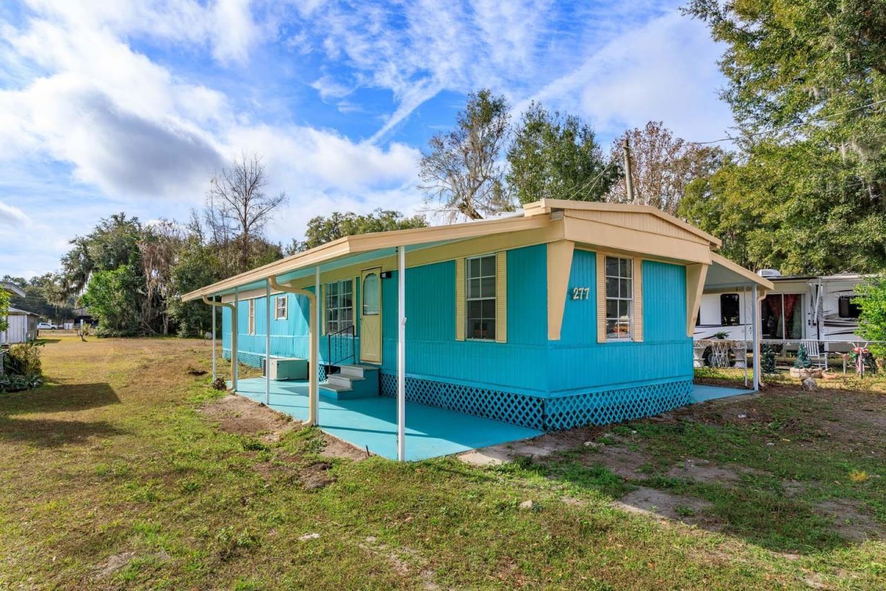 277 W Palm Avenue, Bushnell, FL 33513 Main Photo