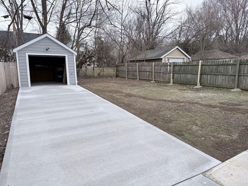 1913 Sterling Avenue, North College Hill, OH 45239 Photo 2