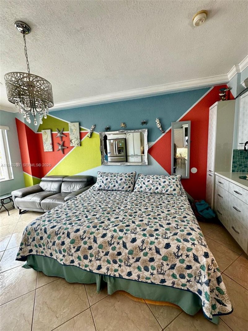 6345 Collins Ave , Unit 435, Miami Beach, FL 33141 Photo