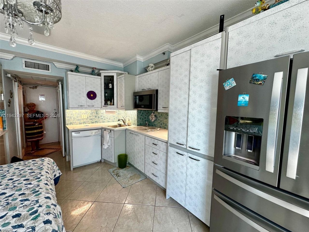 6345 Collins Ave , Unit 435, Miami Beach, FL 33141 Photo