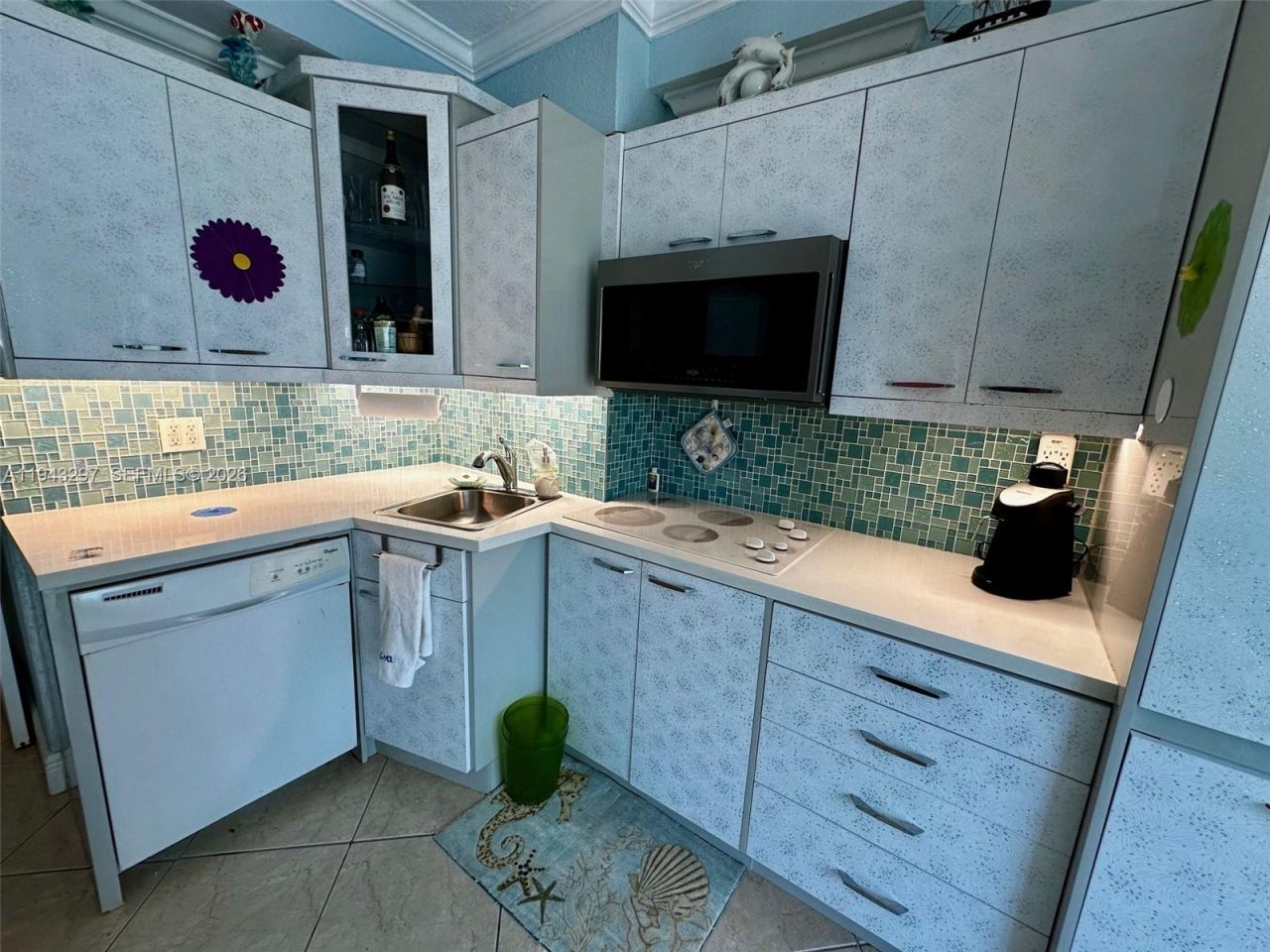 6345 Collins Ave , Unit 435, Miami Beach, FL 33141 Photo