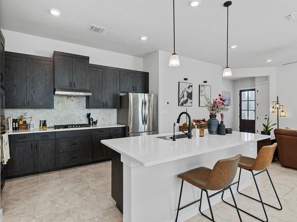 972 Leaning Oak LN, Georgetown, TX 78628