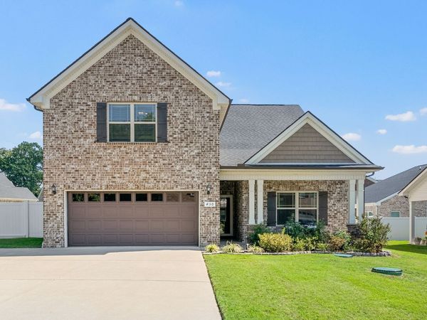 430 Clayton Ct, Pleasant View, TN 37146