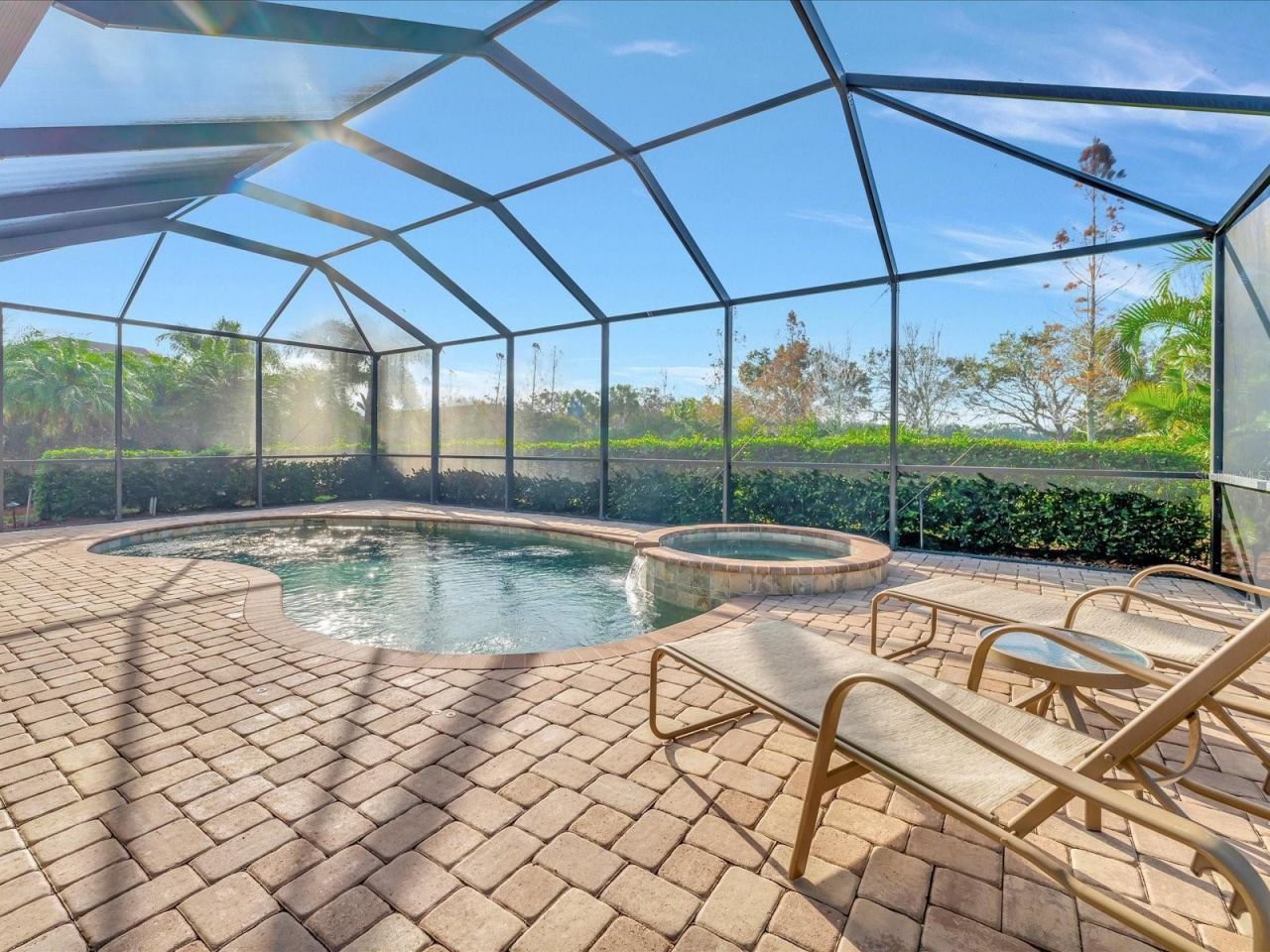 6880 Willowshire Way, Bradenton, FL 34212 Photo