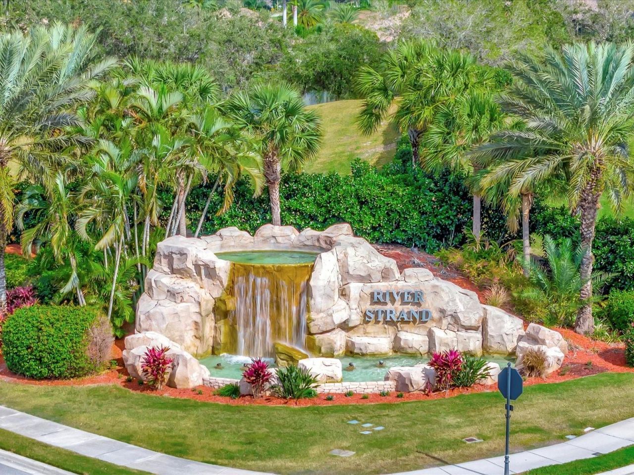 6880 Willowshire Way, Bradenton, FL 34212 Photo