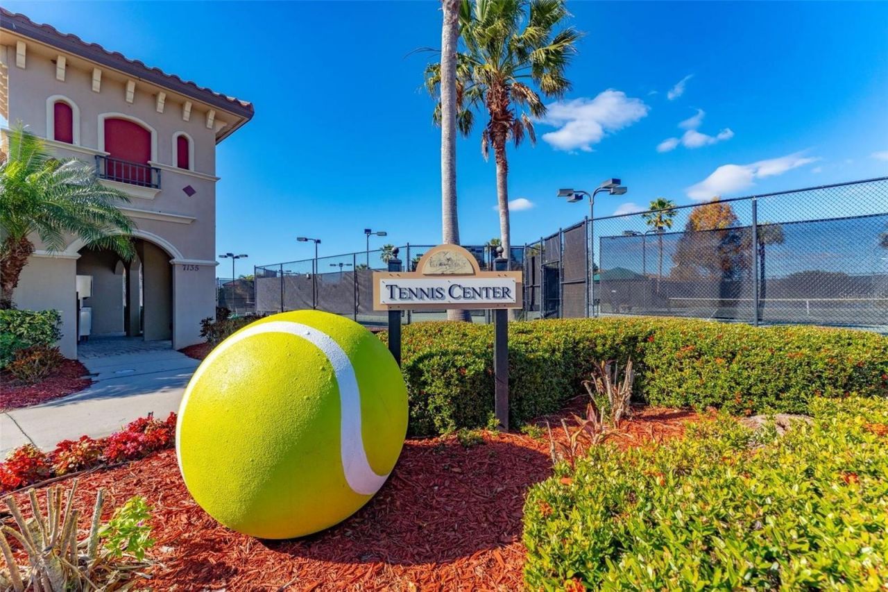 6880 Willowshire Way, Bradenton, FL 34212 Photo