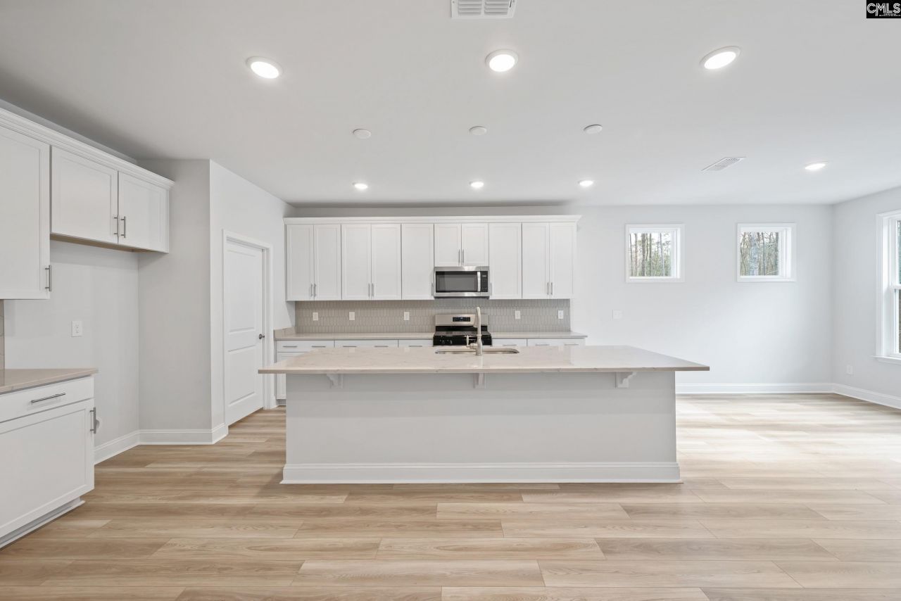 591 Carters Grove Lane Photo 14