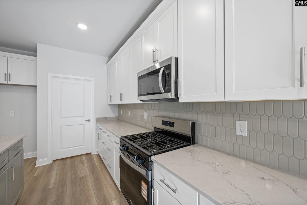 591 Carters Grove Lane Photo 17