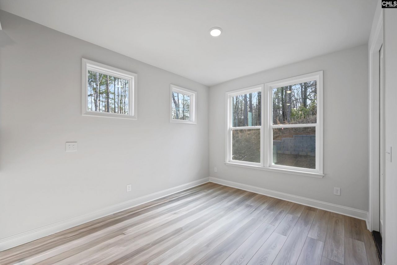 591 Carters Grove Lane Photo 19