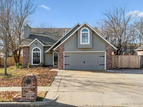 7710 N 132nd East Avenue , Owasso, OK 74055