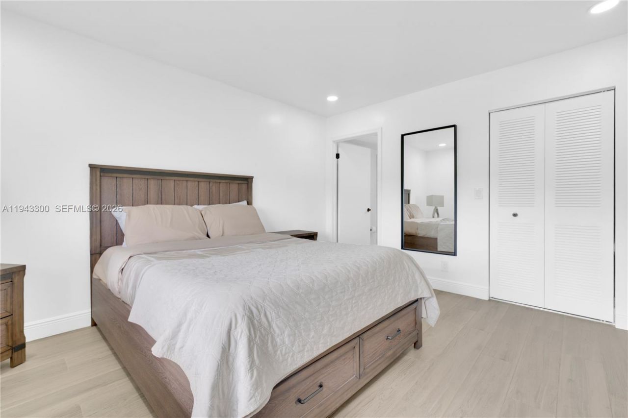 3001 Holiday Springs Blvd, Unit 202, Margate, FL 33063 Photo