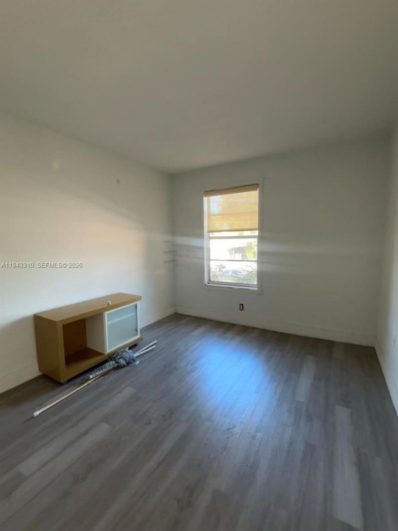 1320 SW 6th St, Unit 4, Miami, FL 33135 Photo