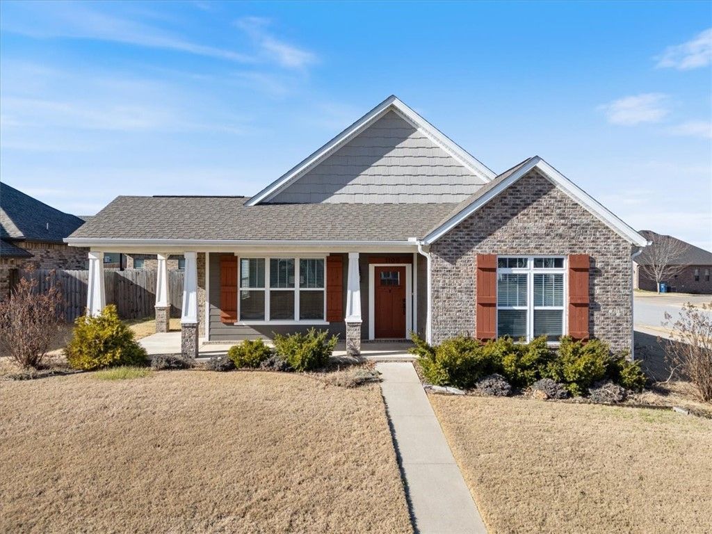 1100 Canyon Gate Drive, Siloam Springs, AR 72761 Main Photo