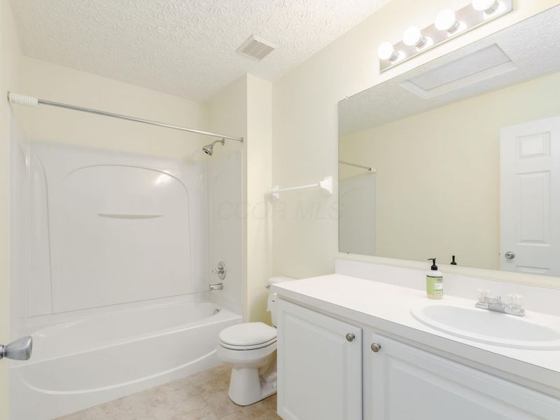 4479 Stranton Park Drive, Grove City, OH 43123 Photo 20