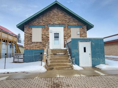 105 Main Street W, Eagle Bend, MN 56446