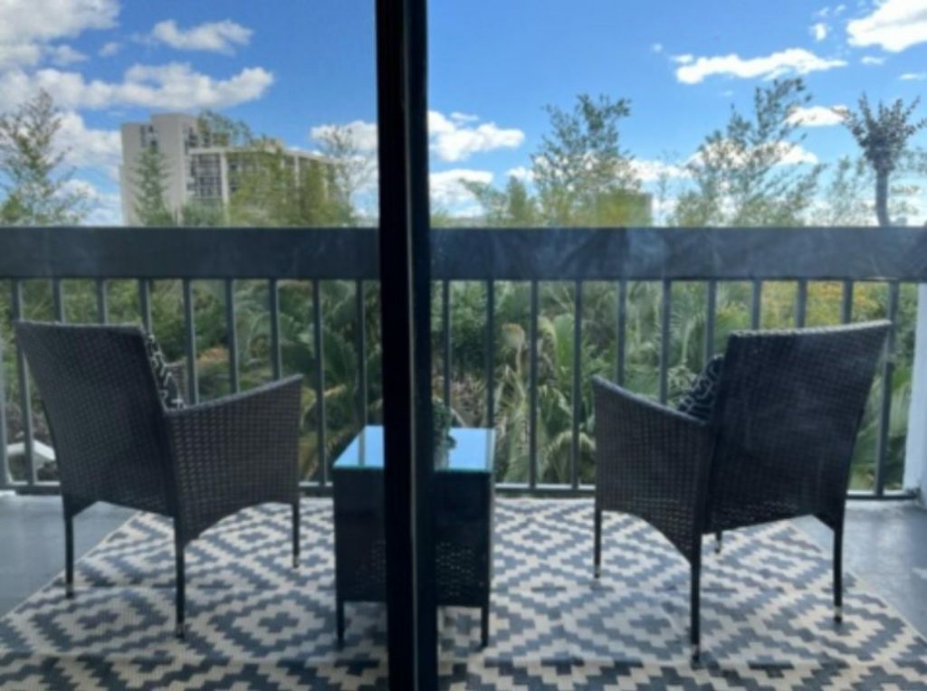 1900 N Congress Ave, Unit 407, West Palm Beach, FL 33401 Photo