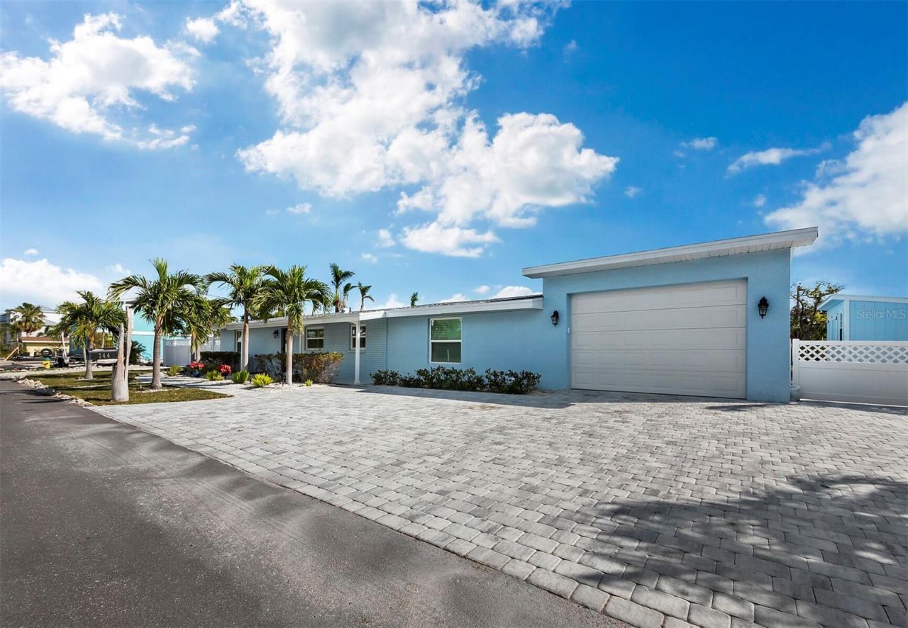 744 Jungle Queen Way, Longboat Key, FL 34228 Photo