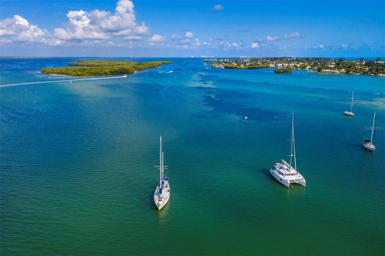 744 Jungle Queen Way, Longboat Key, FL 34228 Photo