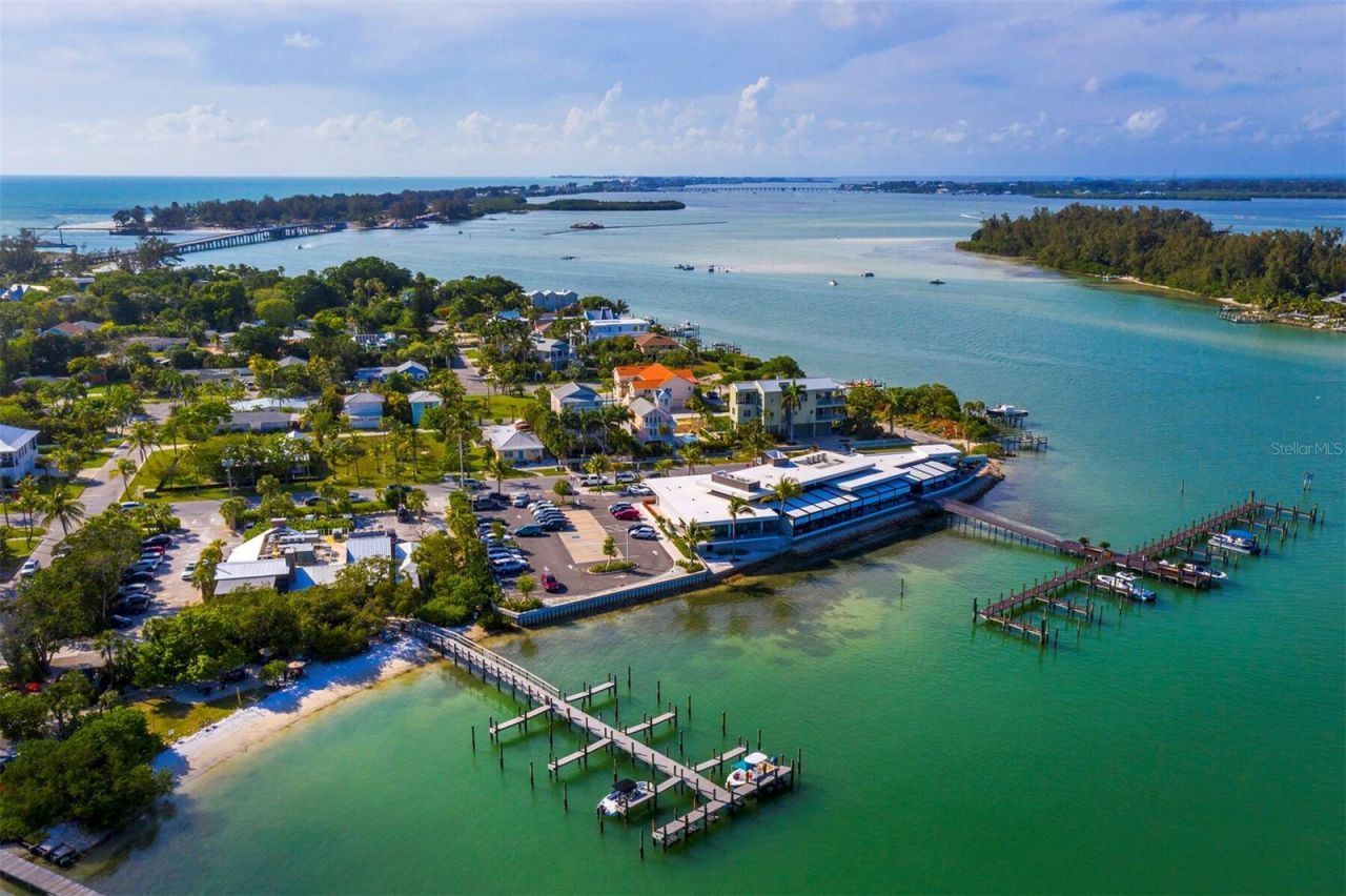 744 Jungle Queen Way, Longboat Key, FL 34228 Photo