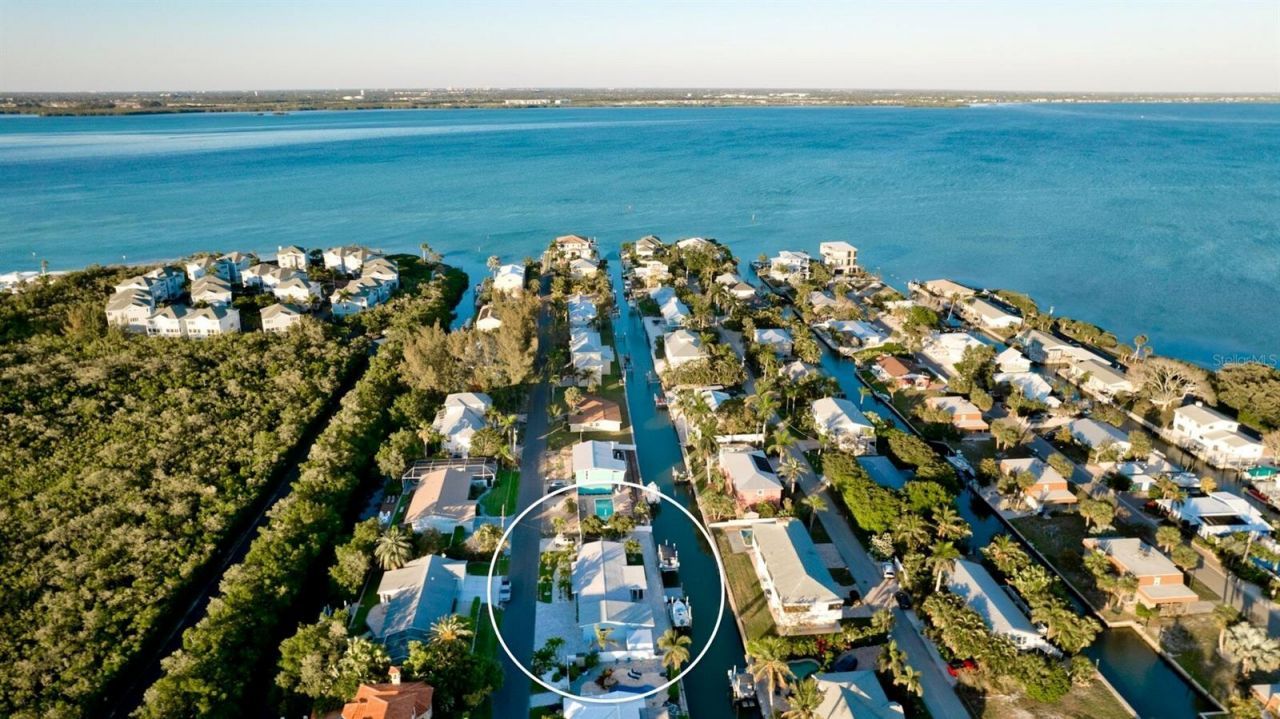 744 Jungle Queen Way, Longboat Key, FL 34228 Photo