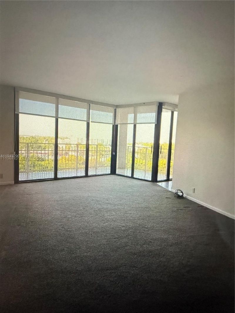 2000 Towerside Ter, Unit 1005, Miami, FL 33138 Photo