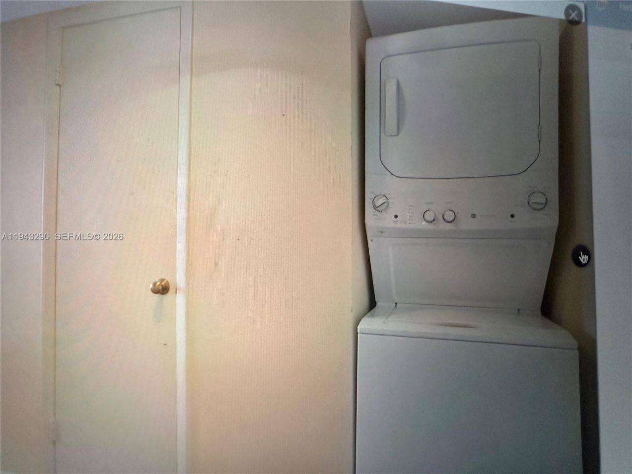 2000 Towerside Ter, Unit 1005, Miami, FL 33138 Photo