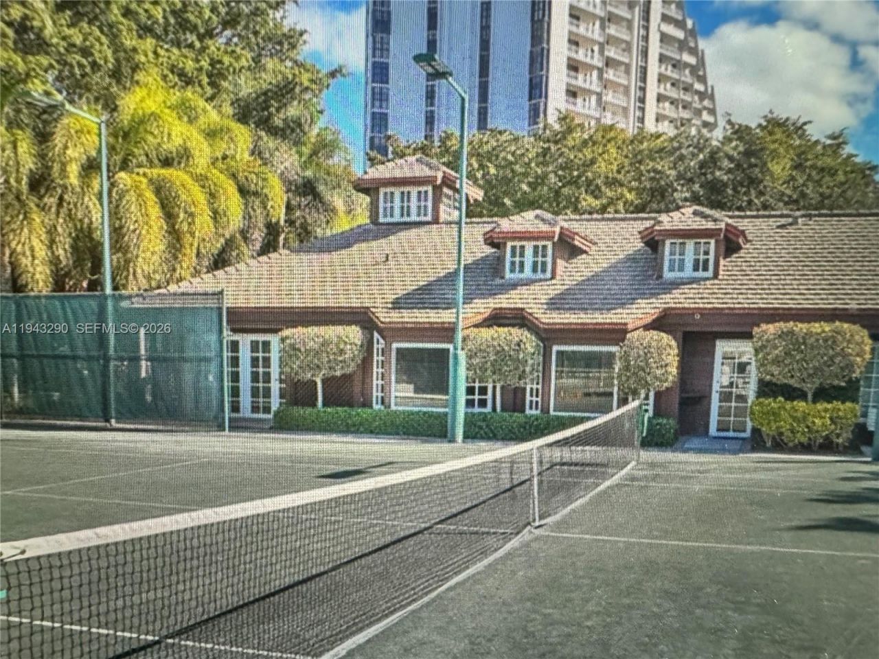 2000 Towerside Ter, Unit 1005, Miami, FL 33138 Photo