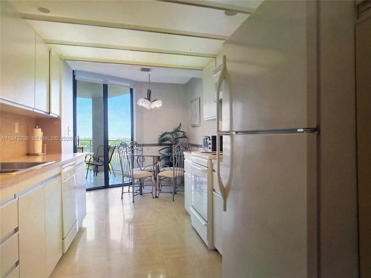 2000 Towerside Ter, Unit 1005, Miami, FL 33138 Photo