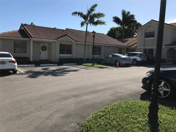 6551 NW 170th Ter, Hialeah, FL 33015