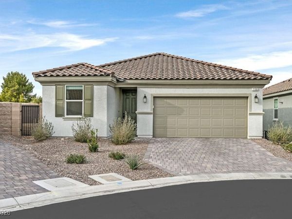 7196 DEER COVE Court, Las Vegas, NV 89113