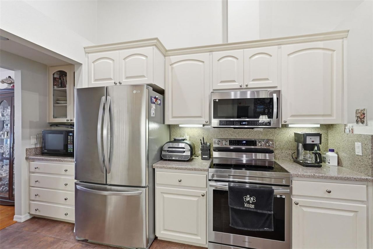 340 N Hedrick Avenue, Lecanto, FL 34461 Photo