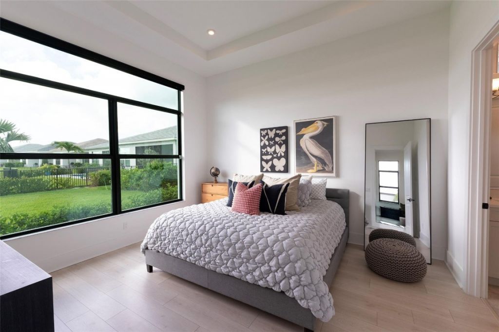 9012 SW Vetta Way, Port Saint Lucie, FL 34987 Photo