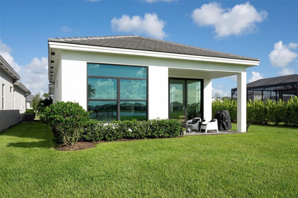 9012 SW Vetta Way, Port Saint Lucie, FL 34987 Photo