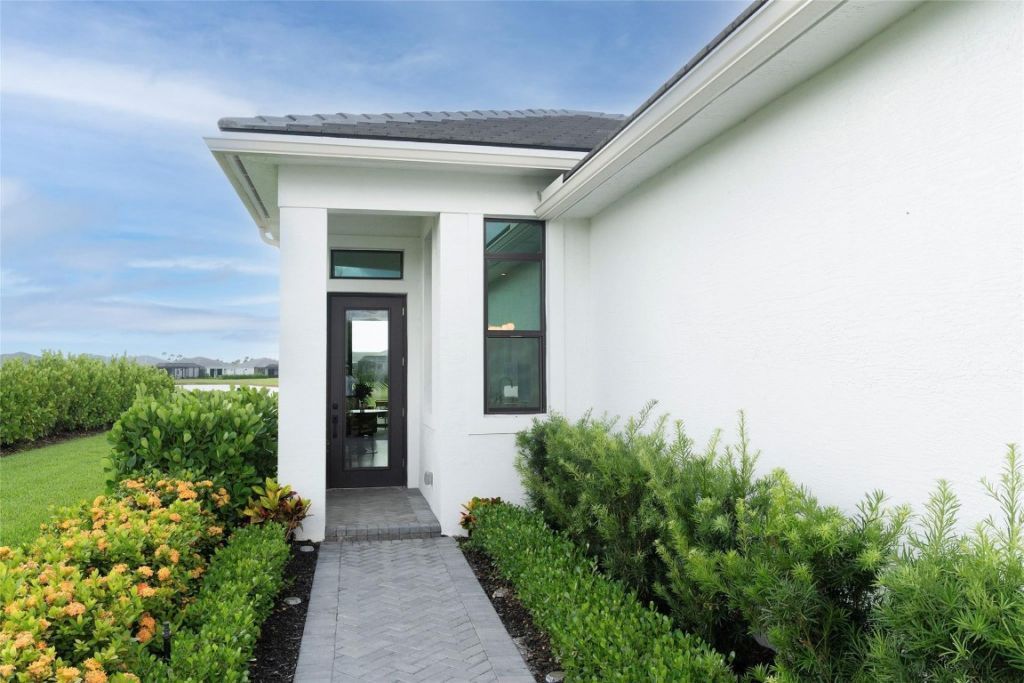 9012 SW Vetta Way, Port Saint Lucie, FL 34987 Photo