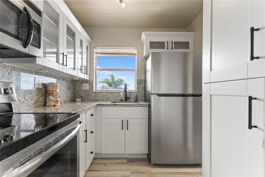 2720 N Pine Island Road, Unit 307, Sunrise, FL 33322 Photo