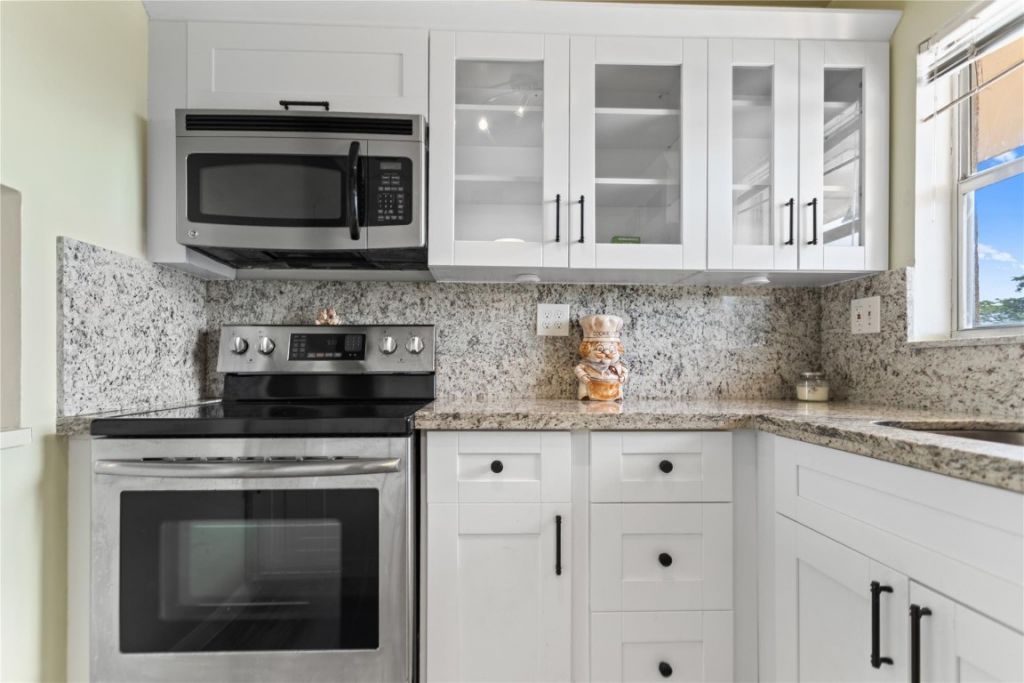 2720 N Pine Island Road, Unit 307, Sunrise, FL 33322 Photo