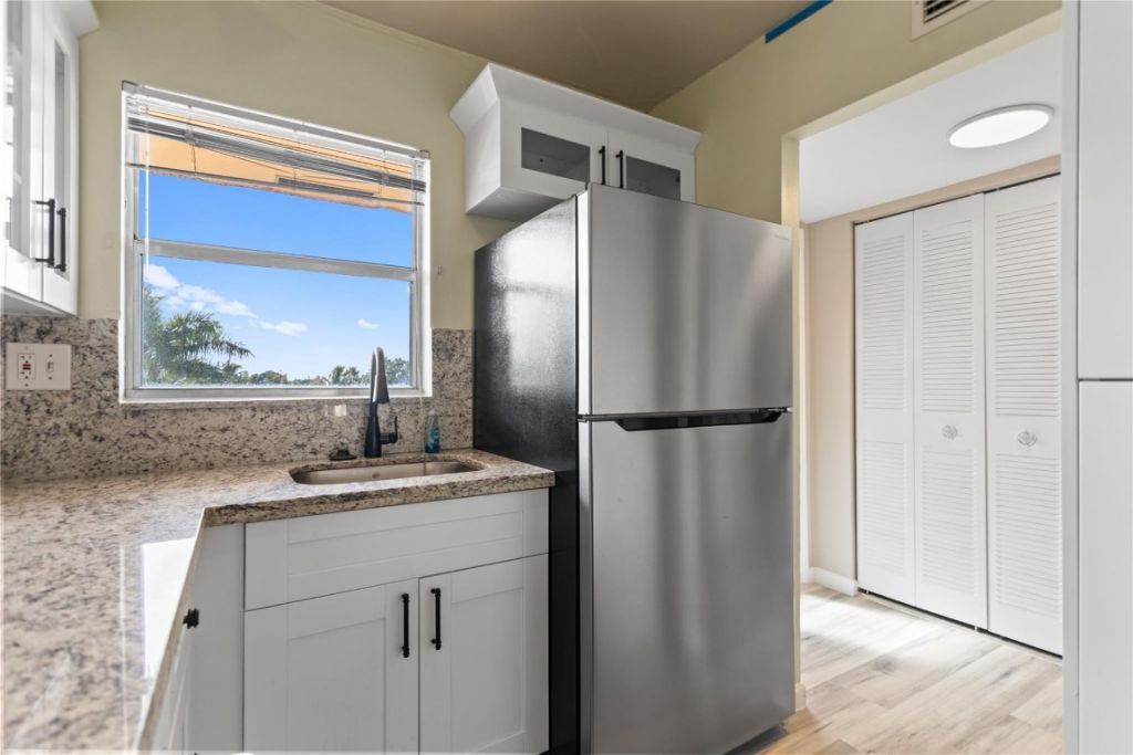 2720 N Pine Island Road, Unit 307, Sunrise, FL 33322 Photo