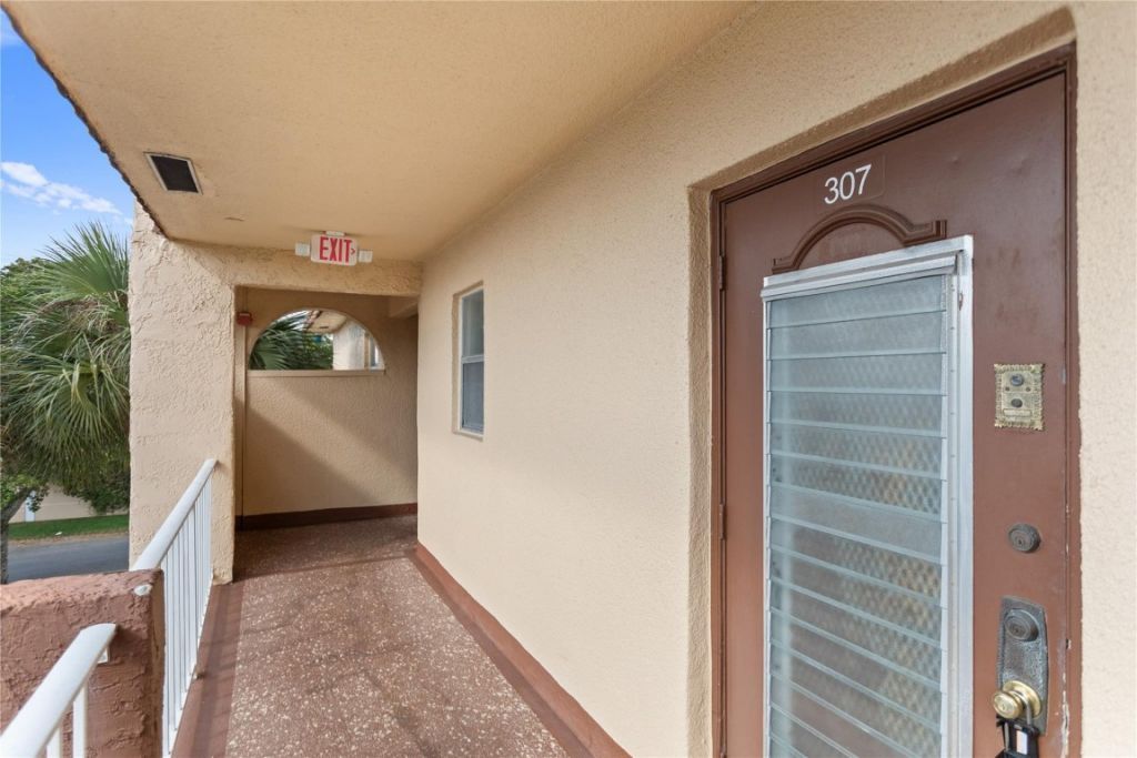 2720 N Pine Island Road, Unit 307, Sunrise, FL 33322 Photo