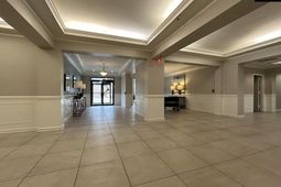 1825 Saint Julian Place  photo 4