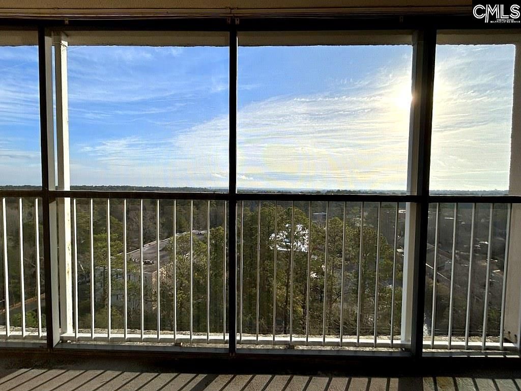 1825 Saint Julian Place  Photo 4