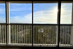 1825 Saint Julian Place  photo 4