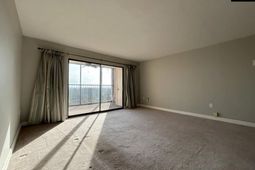 1825 Saint Julian Place  photo 4